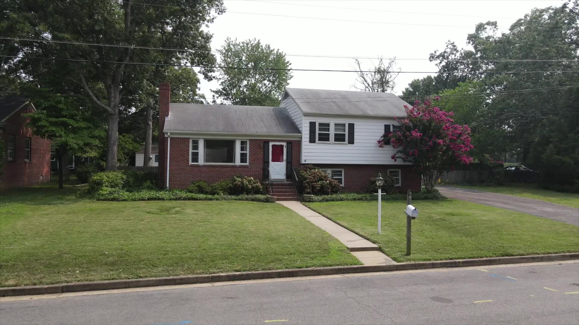 8511 Rivermont Dr. (u)