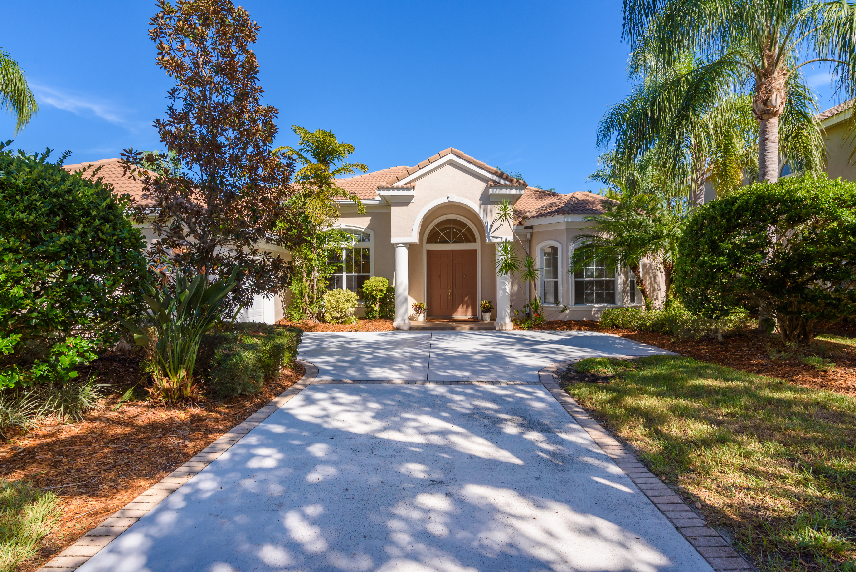 7027 Stanhope Place University Park FL