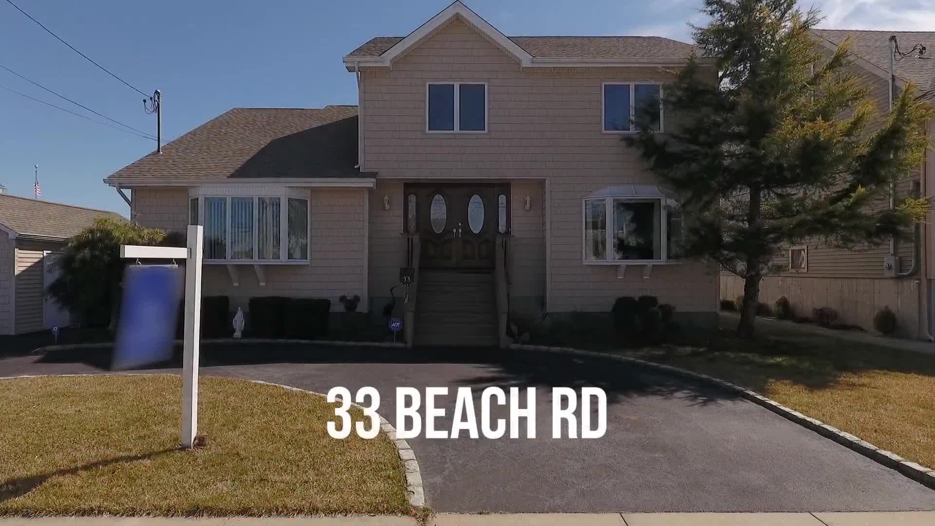 33 Beach Rd, Massapequa, NY 11758