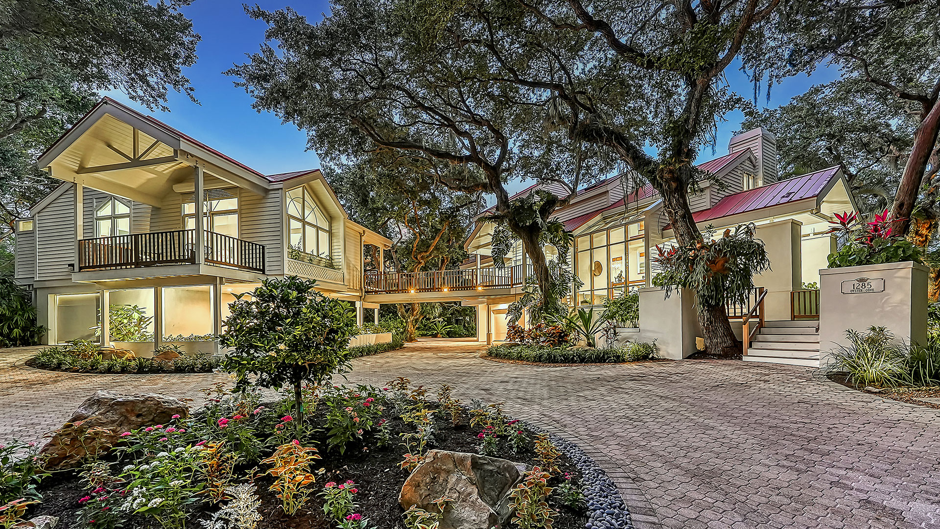 1285 Oyster Cove Drive Peter G. Laughlin Group